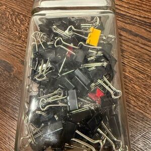 GORGEOUS CRATE AND BARREL GLASS JAR FILLED WITH 310 AVERY SMALL BINDER CLIPS